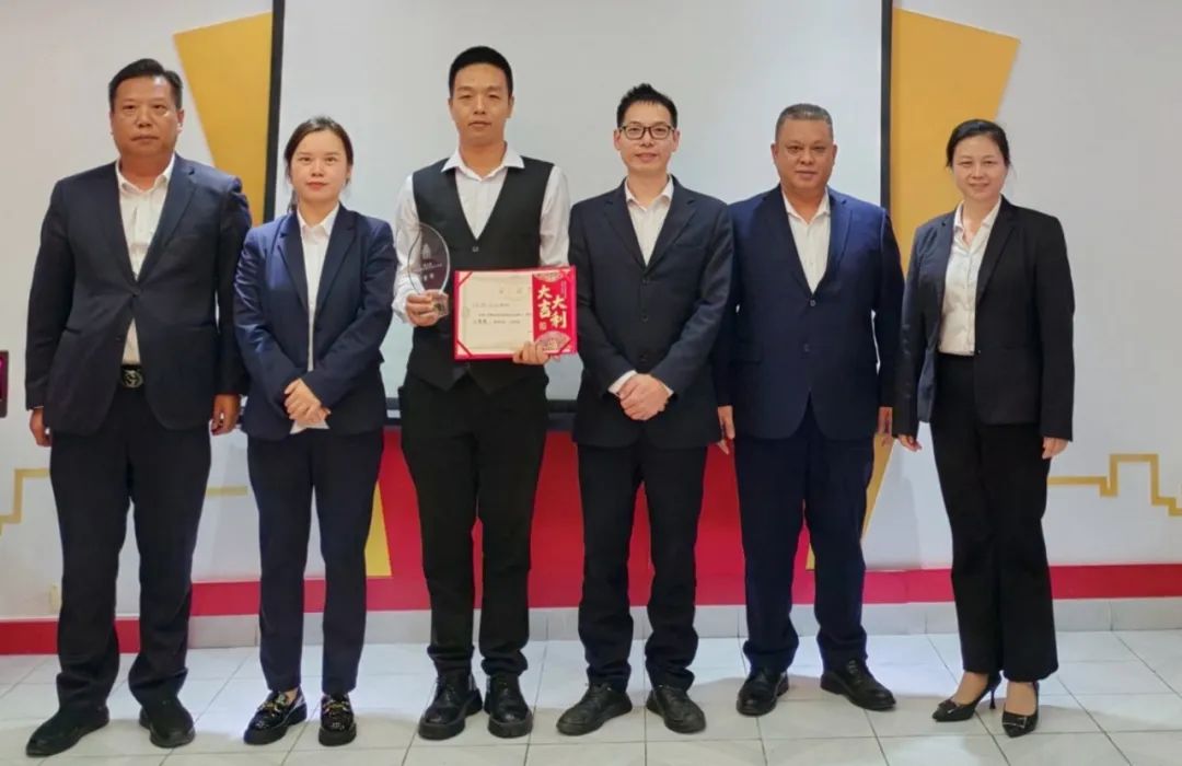 1734320610374244.jpg a0d288253472dbdf6d1186d8e3877ea7.jpg